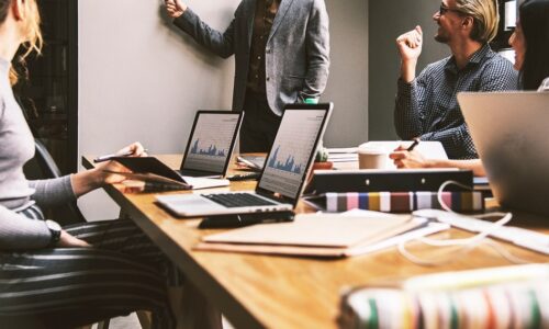 From Local to Global: Upgrading Offline Businesses to the Internet